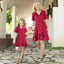 Load image into Gallery viewer, Women’s polka dot dress
