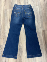Load image into Gallery viewer, Dark wash jeans
