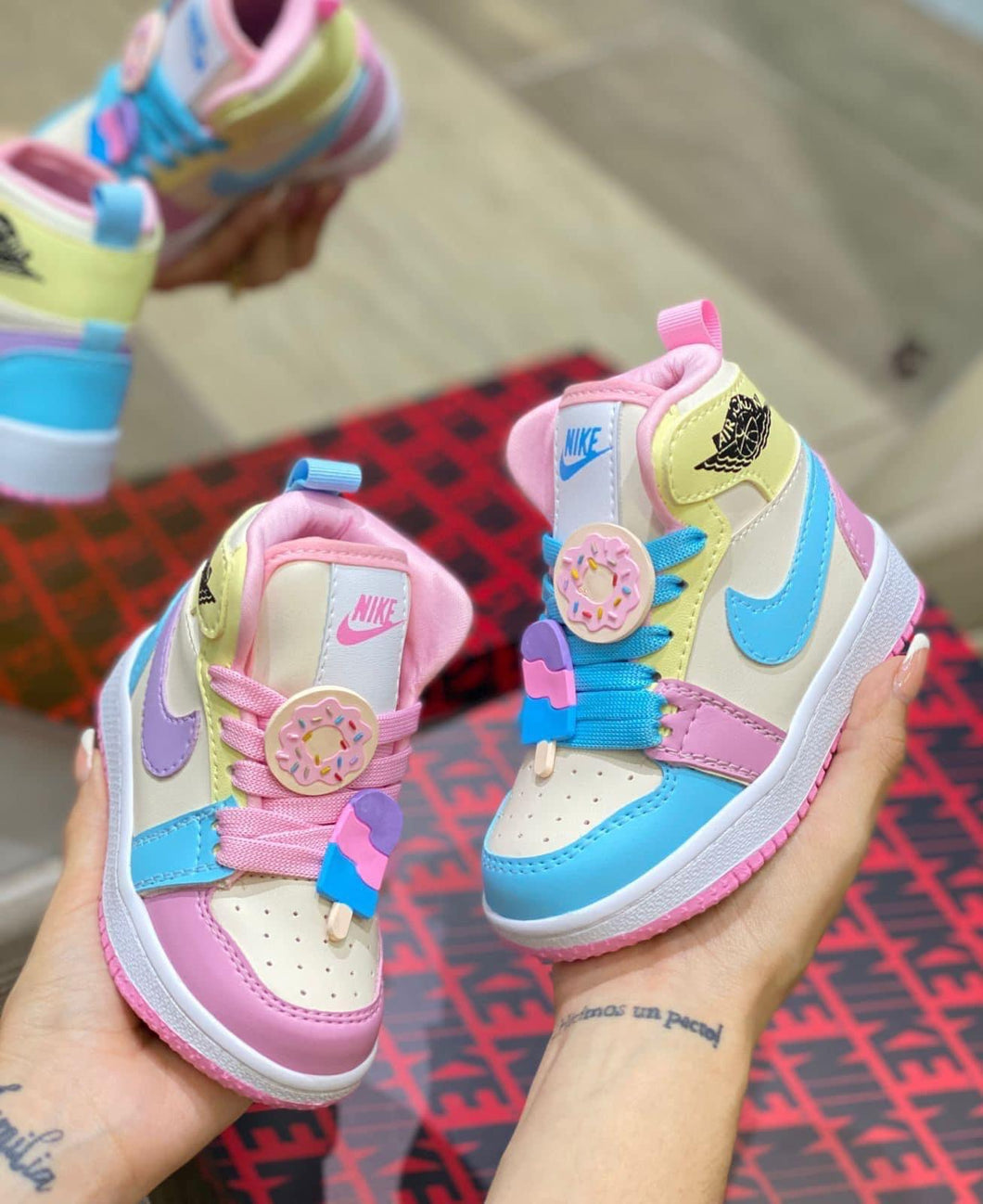 Girl shoes